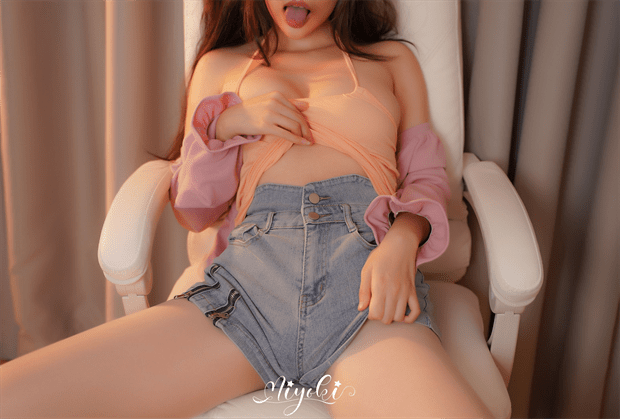 MisakiSuzuki-美人女教师想和我谈恋爱4